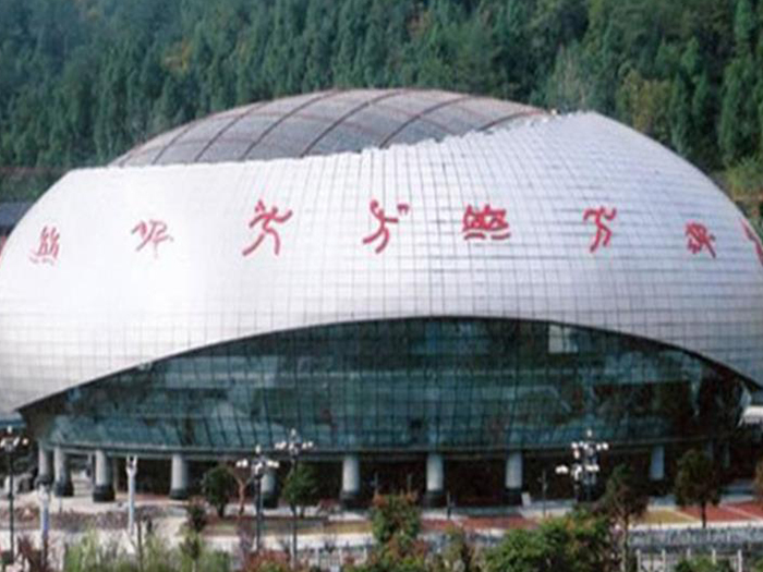 雄安新区体育中心球形网架加工安装